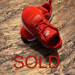 Nike Air Max Boys Toddlers size 8C like new red